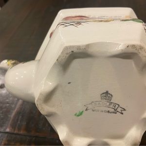 Sadler tea pot vintage made in England